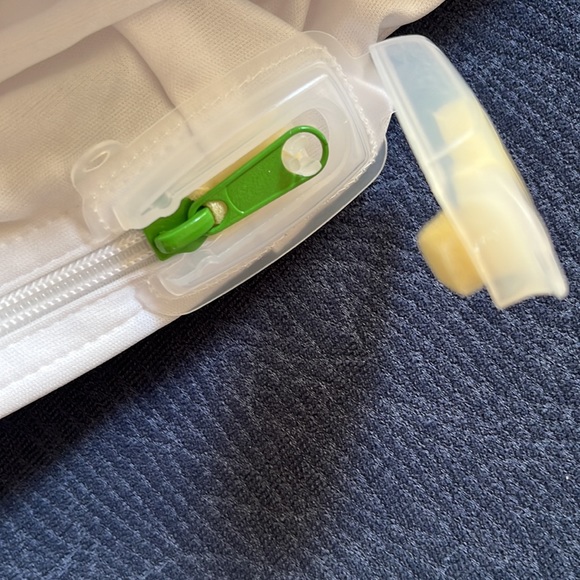 CLEAN REST Allergen & Bed Bug Mattress Encasement - Picture 6 of 7